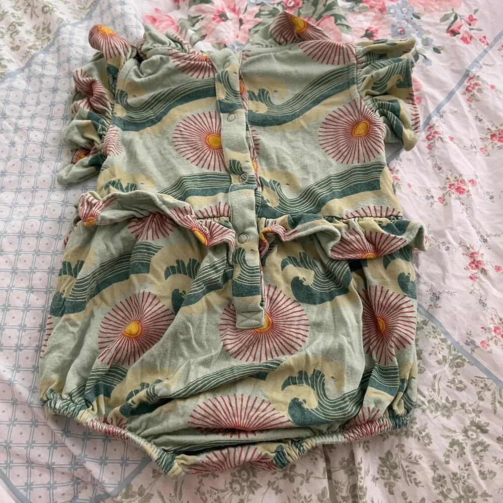 Kate Quinn Baby Ruffle Bubble Romper Sun Waves Surf Print 3-6 Months